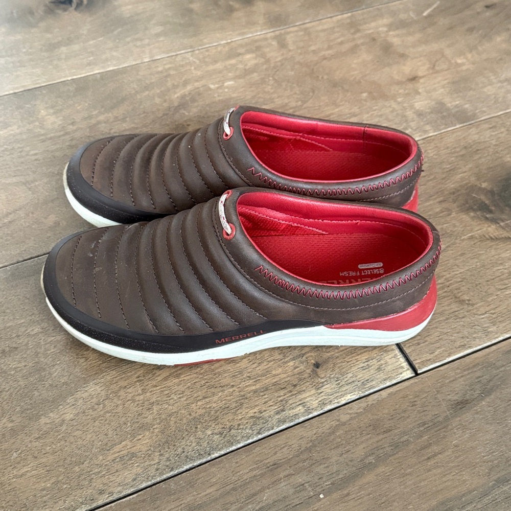 Merrell Slip Ons - Picture 2 of 4
